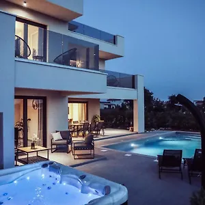 https://villa-ivala.pula-hotels.org