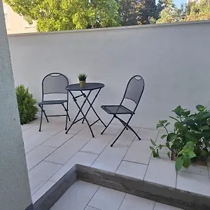 https://apartman-anchi.hotelinzadar.com