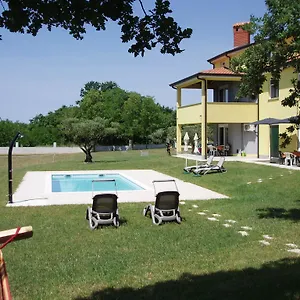 https://villanova-apartments.in-istria.net